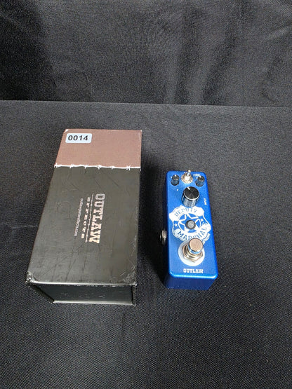 Outlaw Effects Deputy Marshal Distortion