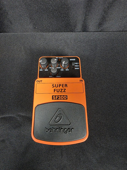 Behringer SF300 Super Fuzz