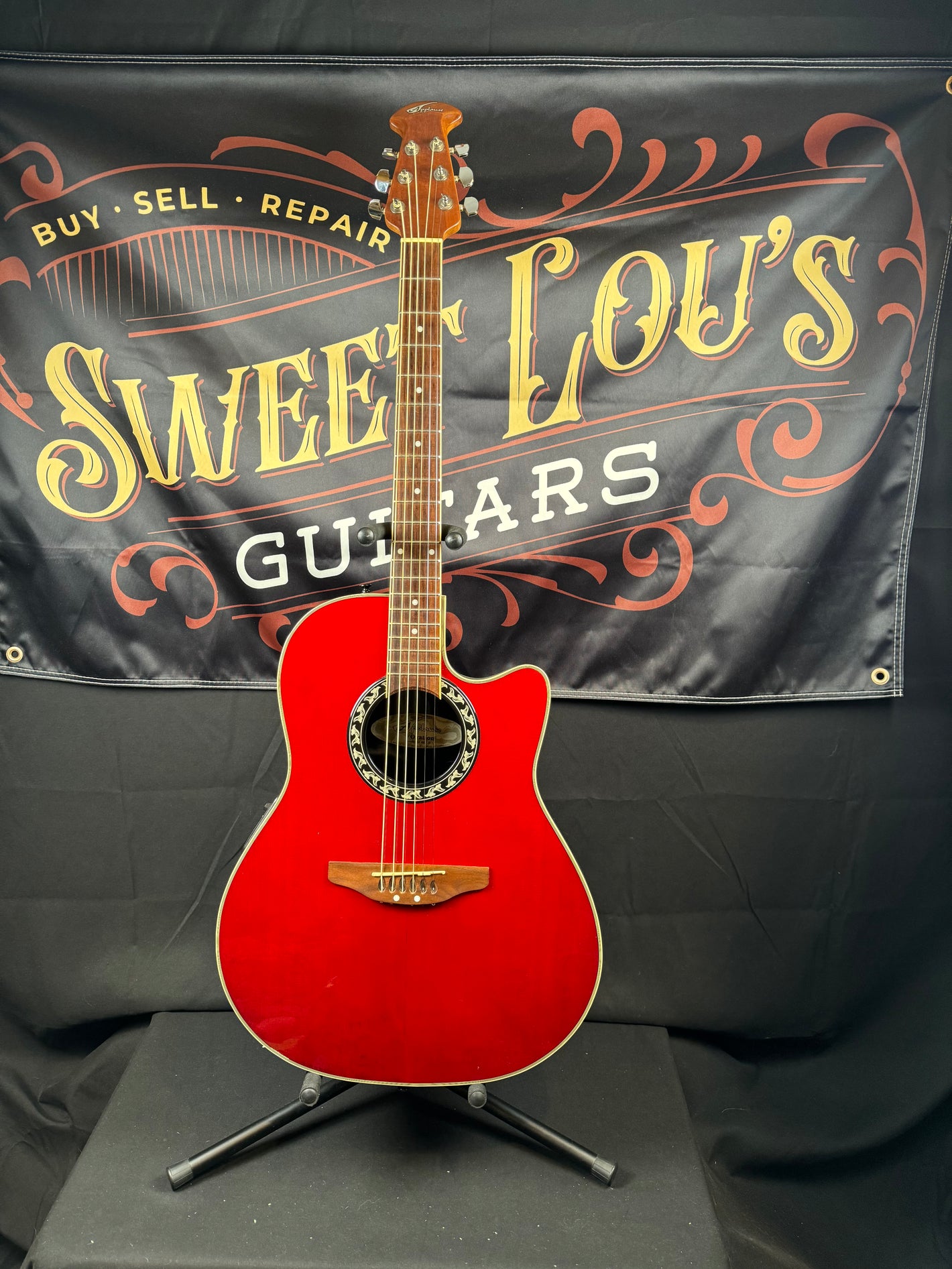 Applause AE128 Acoustic Electric - Red w/ Ovation TK Hardshell Case